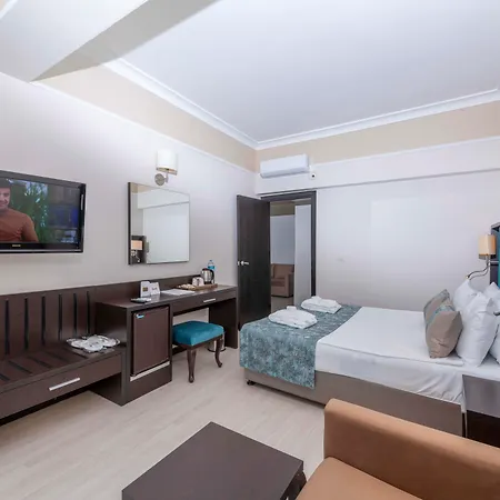 Üdülőközpont Amara Family 5*