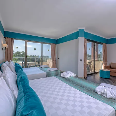 Amara Family Üdülőközpont 5*